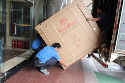 掇刀钢琴贵重工艺品无忧运